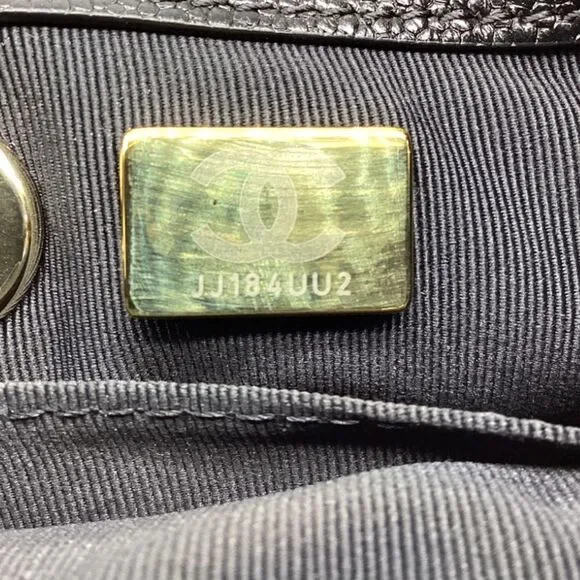 Chanel Small Duma Pockets Drawstring Backpack in Black Caviar Leather - Picture 6 of 8